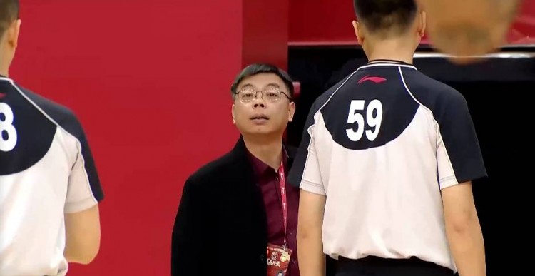 九游体育官网-转会期体能课后，埃因霍温调整名单备战CBA季后赛，赛场秩序良好，高层口径保持一致的简单介绍